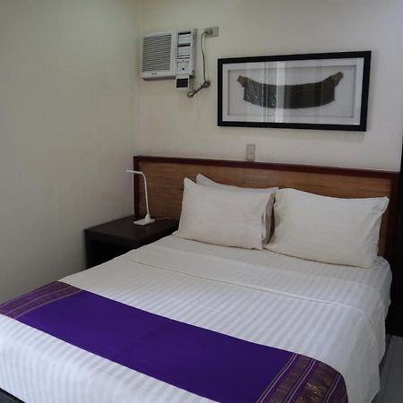 Domicilio Lorenzo Davao City Buitenkant foto