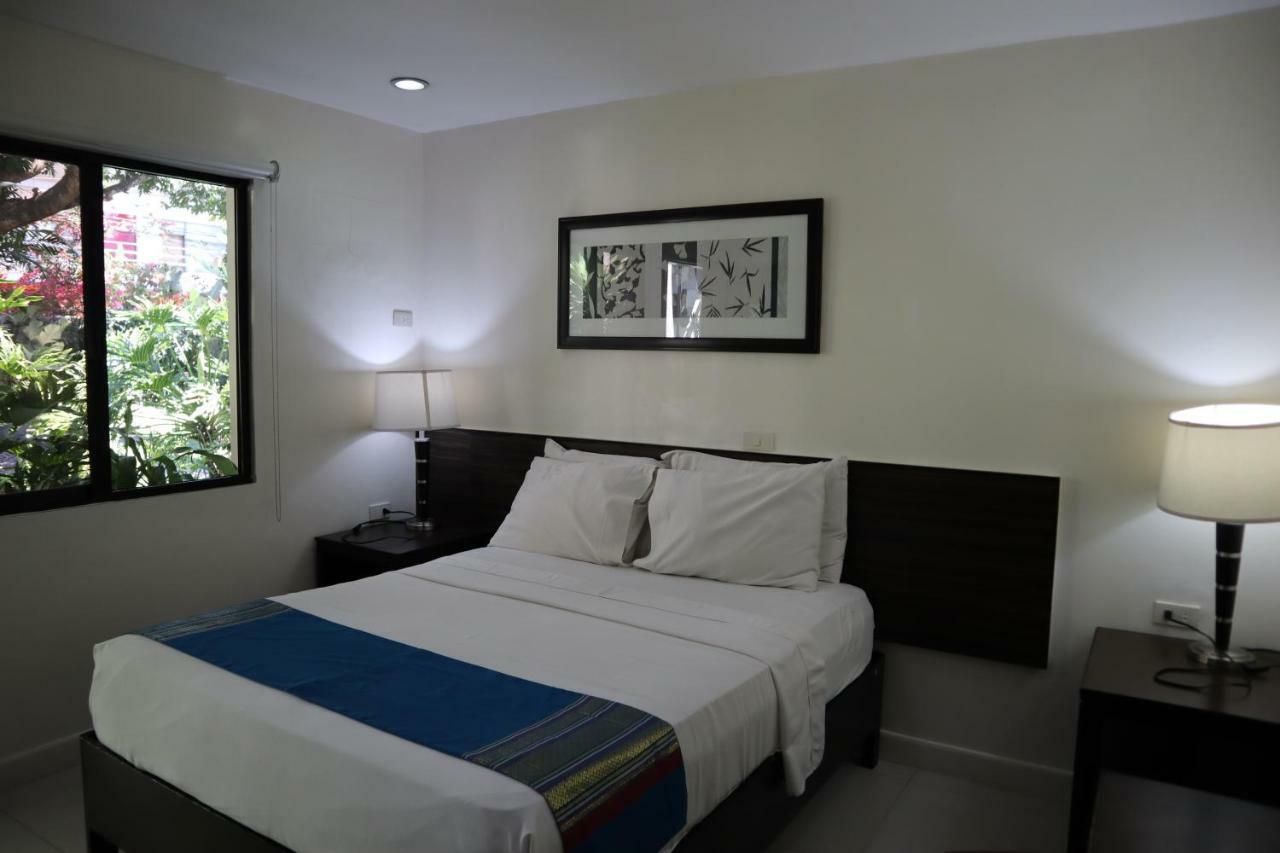 Domicilio Lorenzo Davao City Buitenkant foto