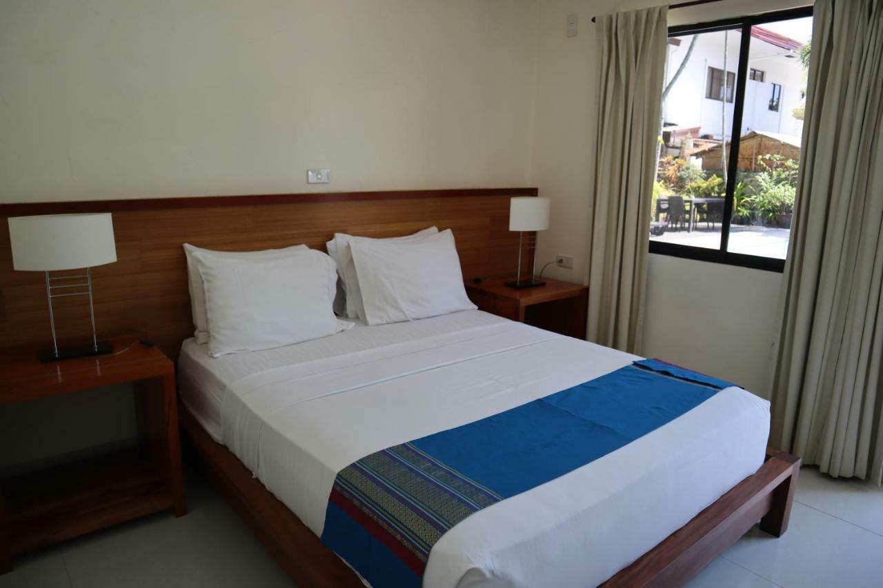 Domicilio Lorenzo Davao City Buitenkant foto