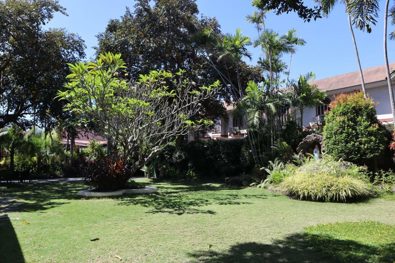 Domicilio Lorenzo Davao City Buitenkant foto