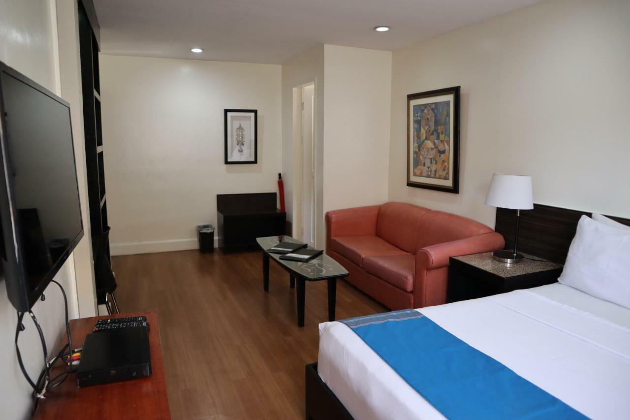 Domicilio Lorenzo Davao City Buitenkant foto