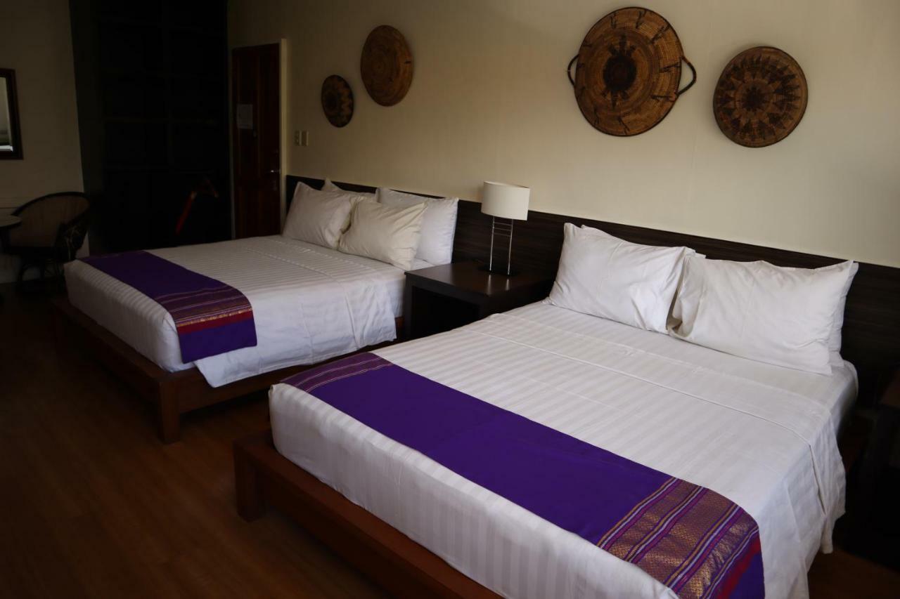 Domicilio Lorenzo Davao City Buitenkant foto