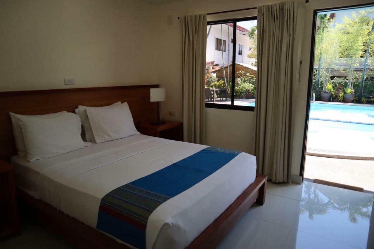 Domicilio Lorenzo Davao City Buitenkant foto