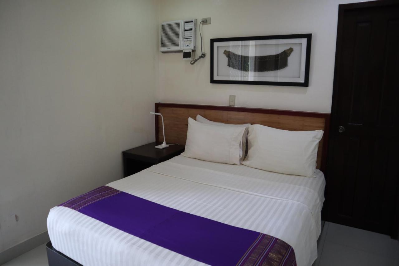 Domicilio Lorenzo Davao City Buitenkant foto